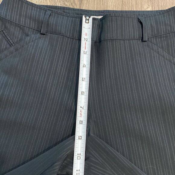 Nike Golf 10”‎ Bermuda Black Pinstripe Stretch Shorts Size 4 - Picture 9 of 12